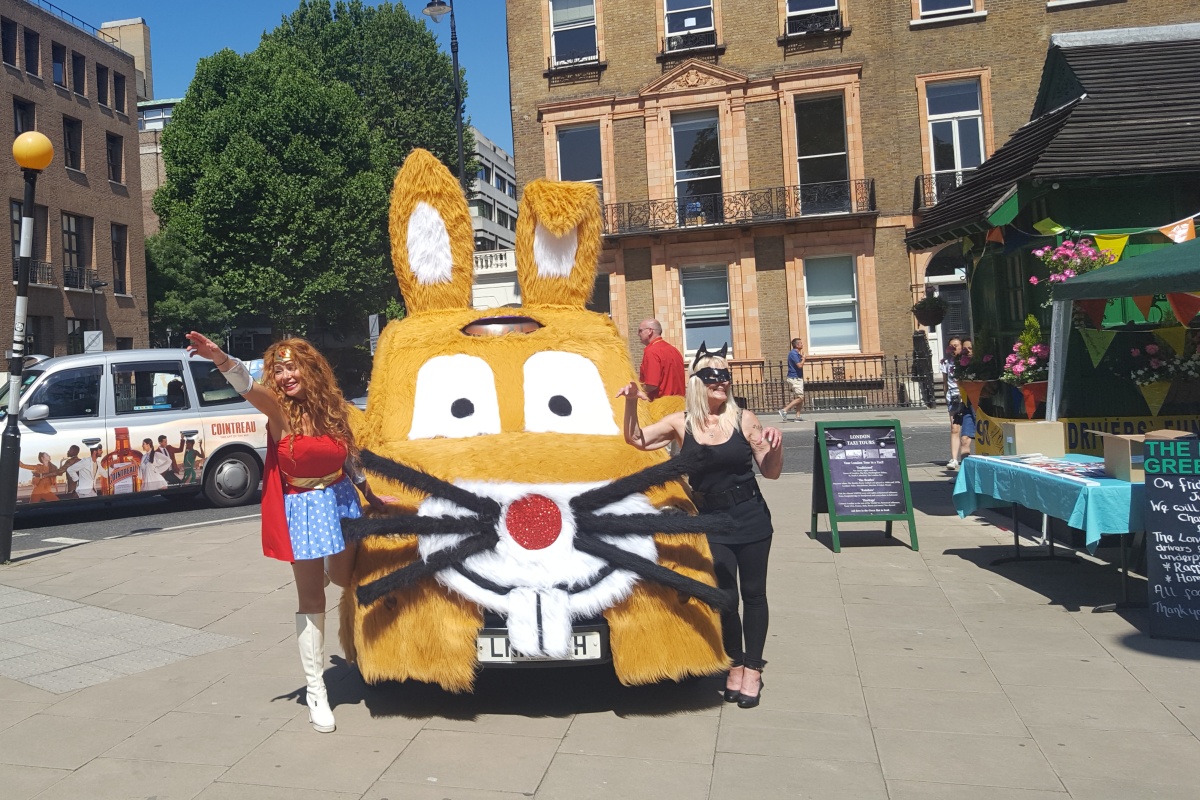 Katie and Jude at the Russell Square cabmen's shelter for LTCFC